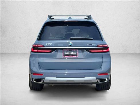 Used 2025 BMW X7 xDrive40i w/ Premium Package AWD/4WD image 7