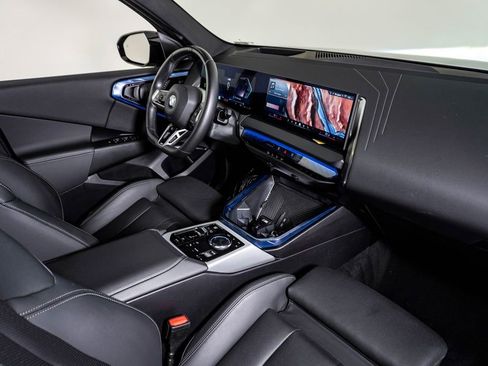 Used 2025 BMW X3 xDrive30i w/ Premium Package image 14