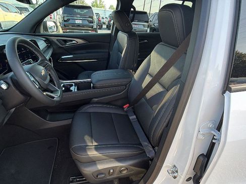 New 2026 Chevrolet Traverse LT FWD image 14