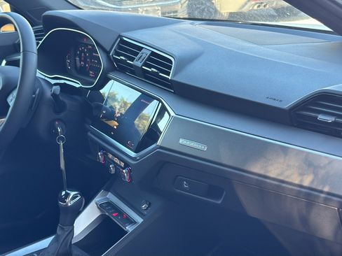 Certified 2025 Audi Q3 2.0T Premium image 29