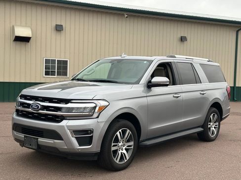 Used 2024 Ford Expedition Max Limited image 4