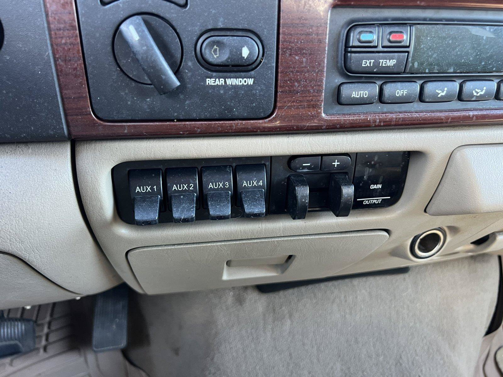 Used 2007 Ford F350 Lariat AWD/4WD image 29