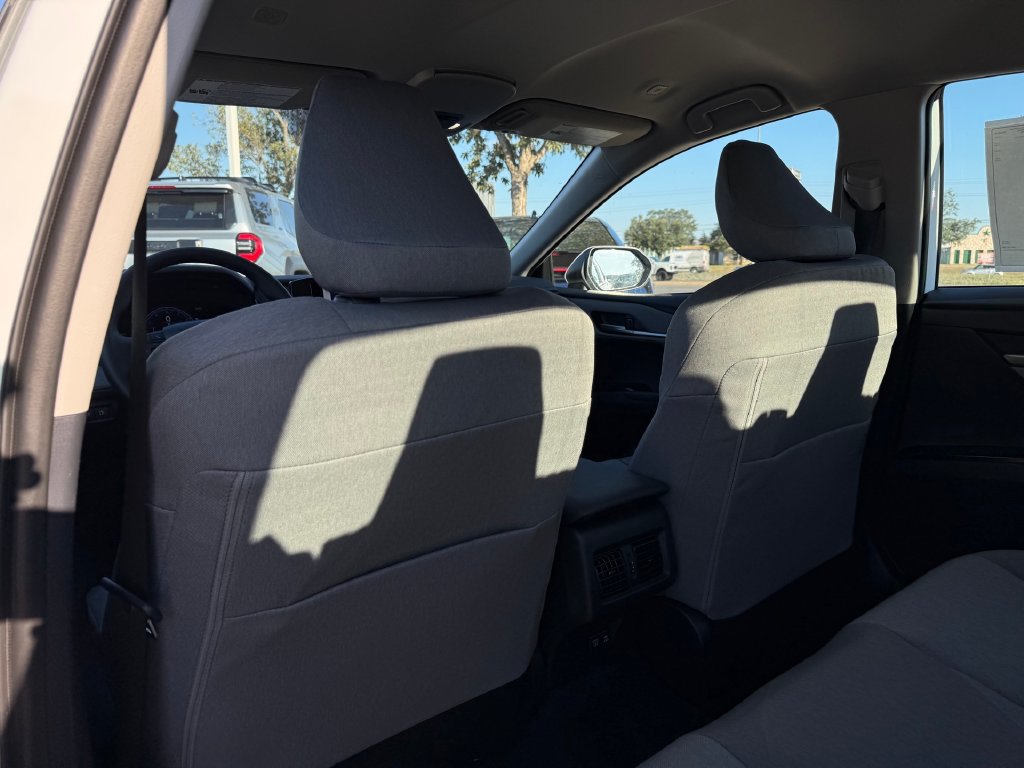 New 2026 Toyota Camry LE w/ Convenience Package FWD image 17