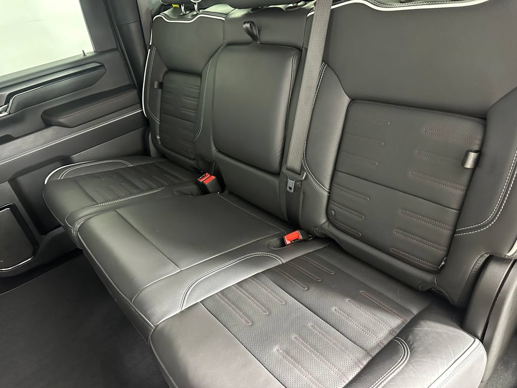 Used 2025 GMC Sierra 2500 AT4X AWD/4WD image 27