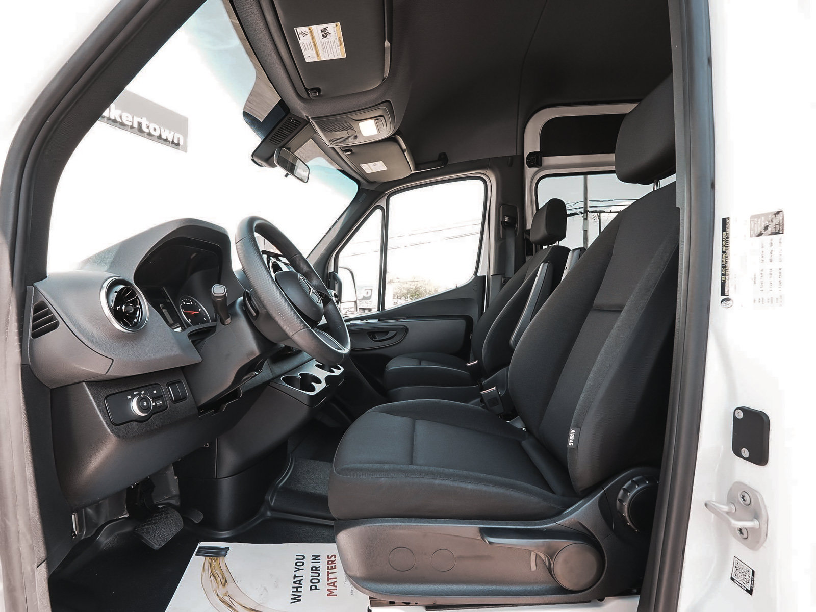 Used 2026 Mercedes-Benz Sprinter 2500 image 28