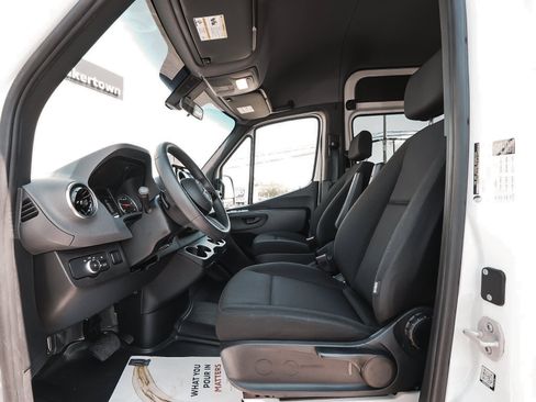 Used 2026 Mercedes-Benz Sprinter 2500 image 28