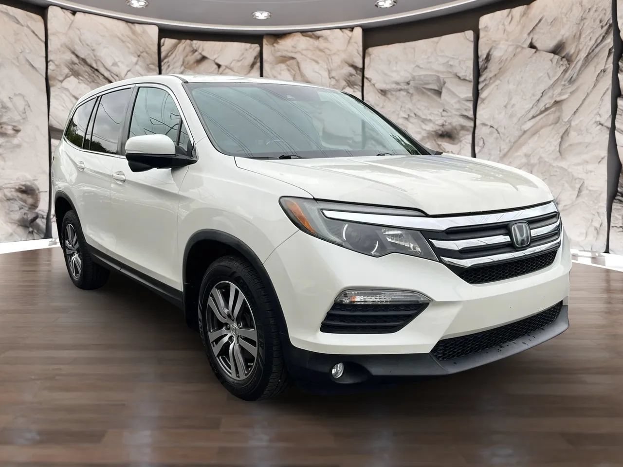 Used 2016 Honda Pilot EX image 1