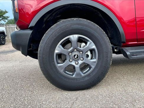 Used 2025 Ford Bronco Big Bend AWD/4WD image 2