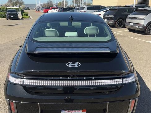 Used 2023 Hyundai Ioniq 6 SEL image 4