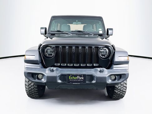 Used 2020 Jeep Wrangler Willys image 2