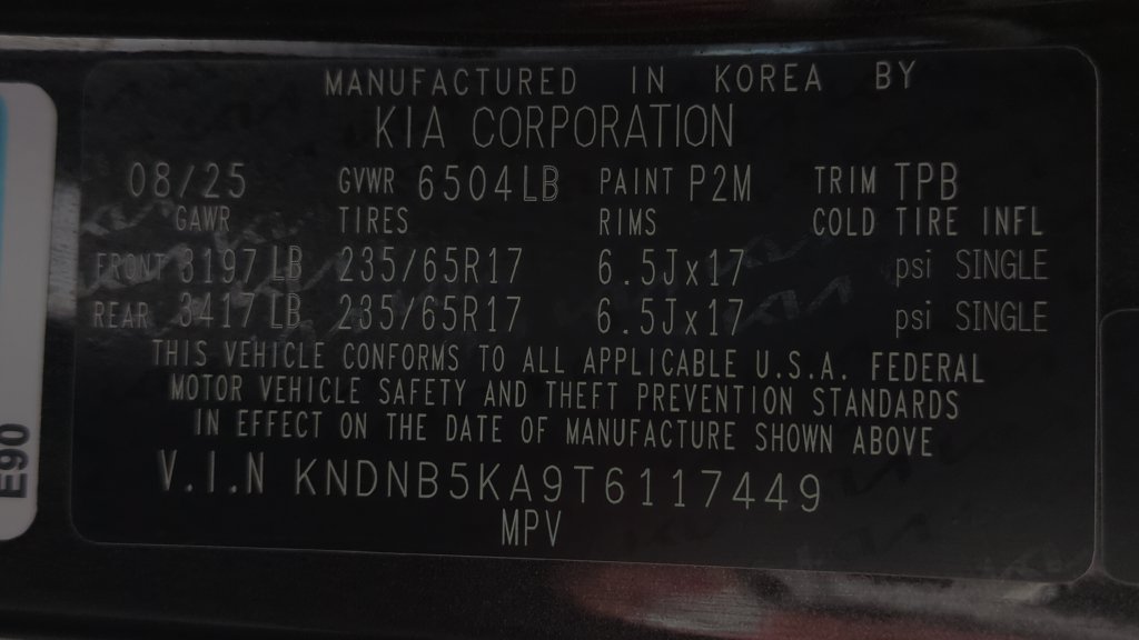 Used 2026 Kia Carnival LXS FWD image 24