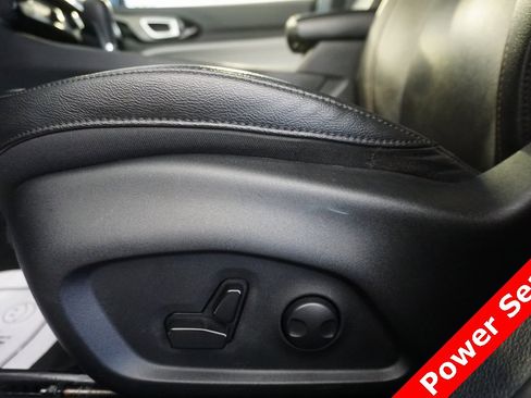 Used 2024 Jeep Compass Limited image 7