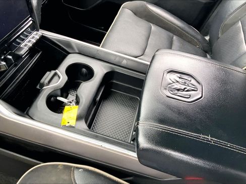 Used 2021 RAM 1500 Laramie RWD image 16