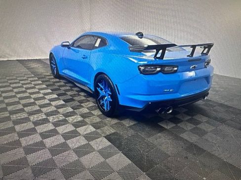 Used 2022 Chevrolet Camaro ZL1 RWD image 8