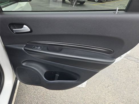 Certified 2024 Dodge Durango SXT RWD image 10
