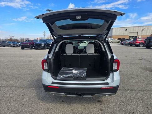 New 2026 Ford Explorer Active image 15