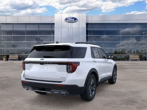 New 2026 Ford Explorer Active w/ Active Comfort Package AWD/4WD image 8