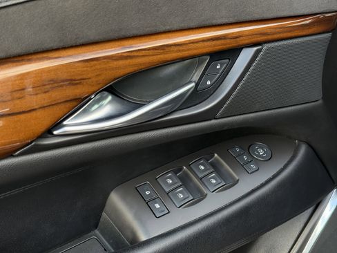 Used 2017 Cadillac Escalade Premium Luxury image 27