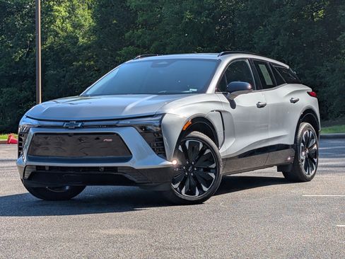 Used 2024 Chevrolet Blazer EV RS AWD/4WD image 4