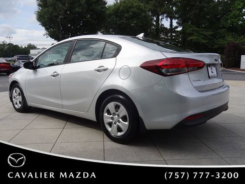Used 2017 Kia Forte LX w/ LX Popular Package FWD image 6