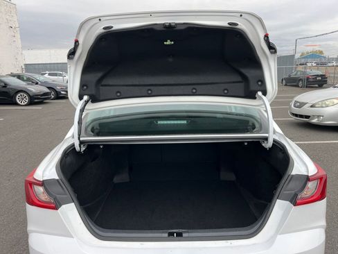 Used 2025 Toyota Camry LE image 30