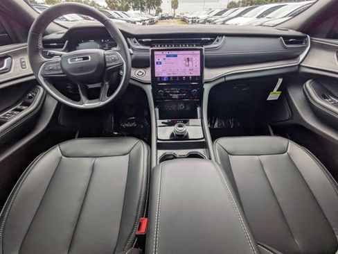 New 2025 Jeep Grand Cherokee L Limited w/ Black Appearance Package image 13