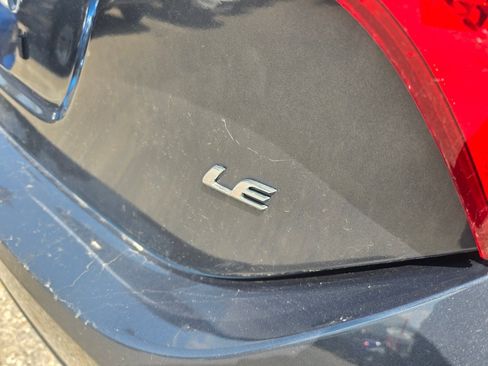 Used 2019 Toyota Corolla LE FWD image 10