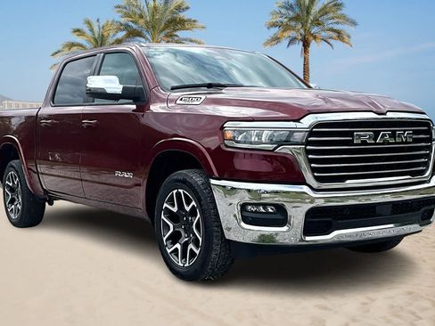 Used 2025 RAM 1500 Laramie AWD/4WD image 19
