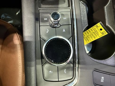 Used 2024 Cadillac XT5 Premium Luxury image 27