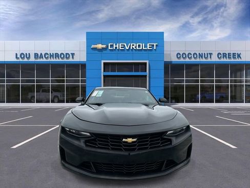 Used 2020 Chevrolet Camaro LT image 3