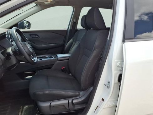 Used 2023 Nissan Rogue S AWD/4WD image 12