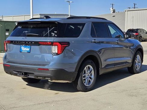 New 2026 Ford Explorer Active image 9