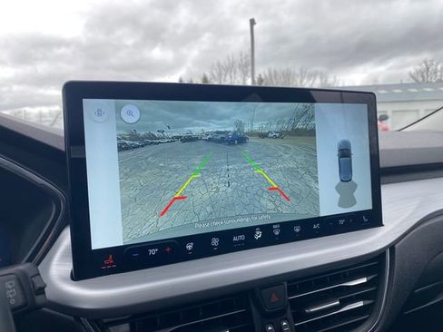 Used 2025 Ford Escape Platinum image 30