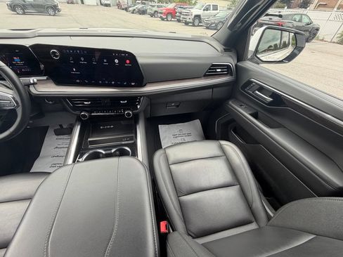 Used 2025 Chevrolet Tahoe LT AWD/4WD image 24