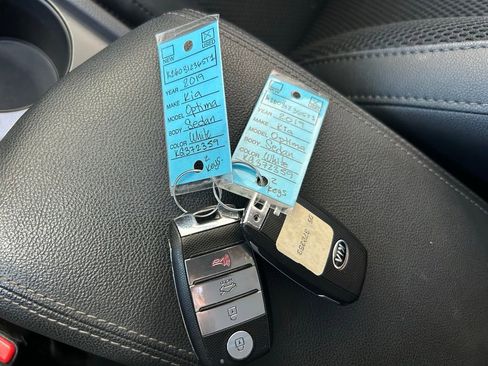 Used 2019 Kia Optima S w/ S Panoramic Sunroof Package image 47