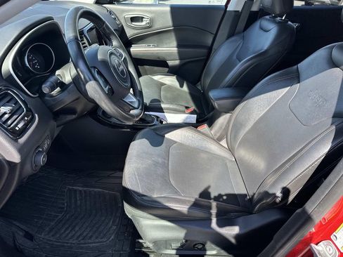 Used 2018 Jeep Compass Limited AWD/4WD image 19