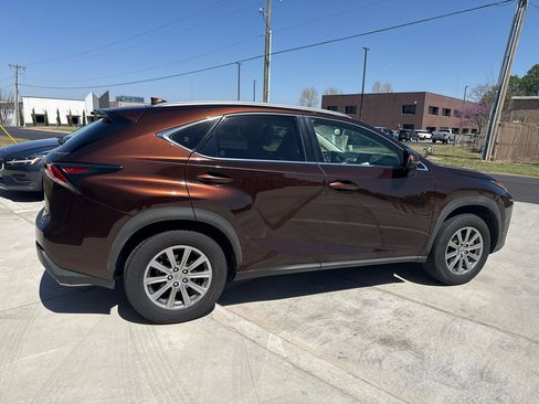 Used 2016 Lexus NX 200t FWD image 10