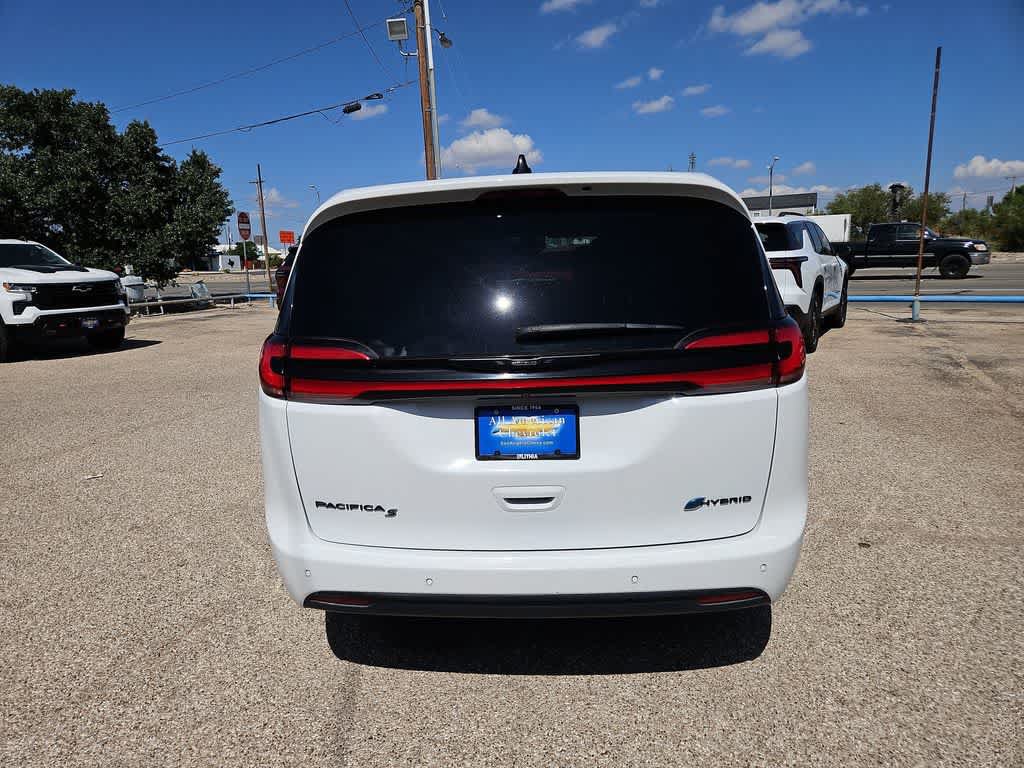 Used 2024 Chrysler Pacifica Limited FWD image 7