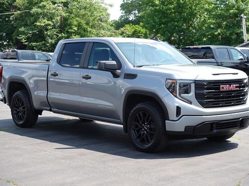 Used 2024 GMC Sierra 1500 Pro w/ Graphite Edition AWD/4WD image 4