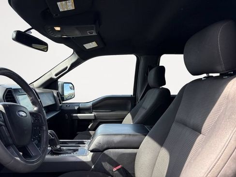 Used 2017 Ford F150 XLT w/ Equipment Group 302A Luxury AWD/4WD image 10
