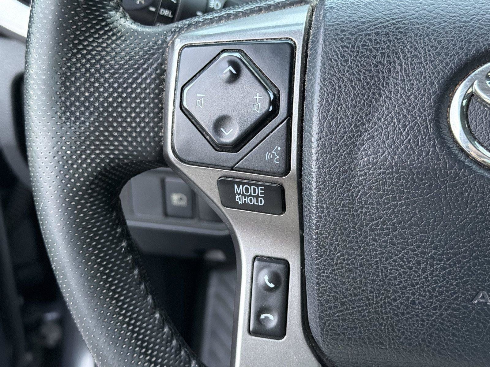 Used 2019 Toyota Tacoma SR5 RWD image 24
