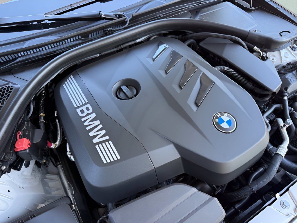 New 2026 BMW 330i Sedan w/ M Sport Package RWD image 24