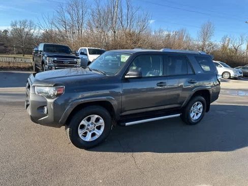 Used 2016 Toyota 4Runner SR5 image 14