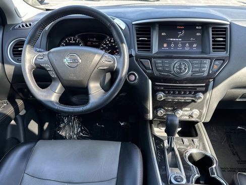 Used 2020 Nissan Pathfinder SL AWD/4WD image 23