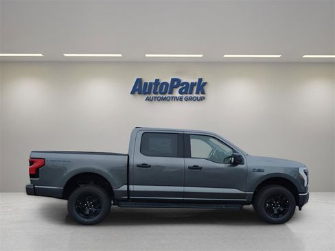 New 2025 Ford F150 Lightning XLT image 9
