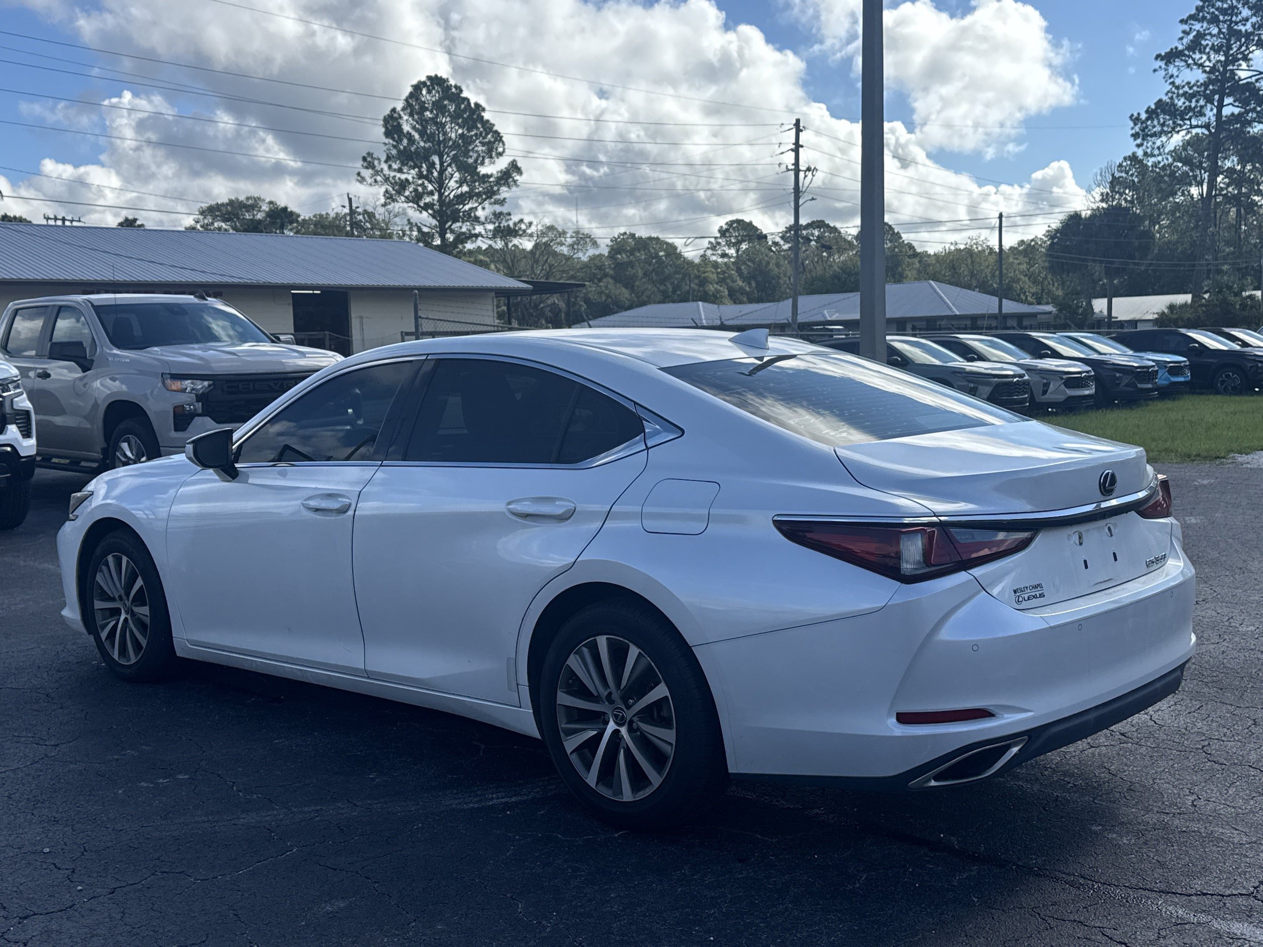 Used 2020 Lexus ES 350 w/ Premium Package FWD image 6