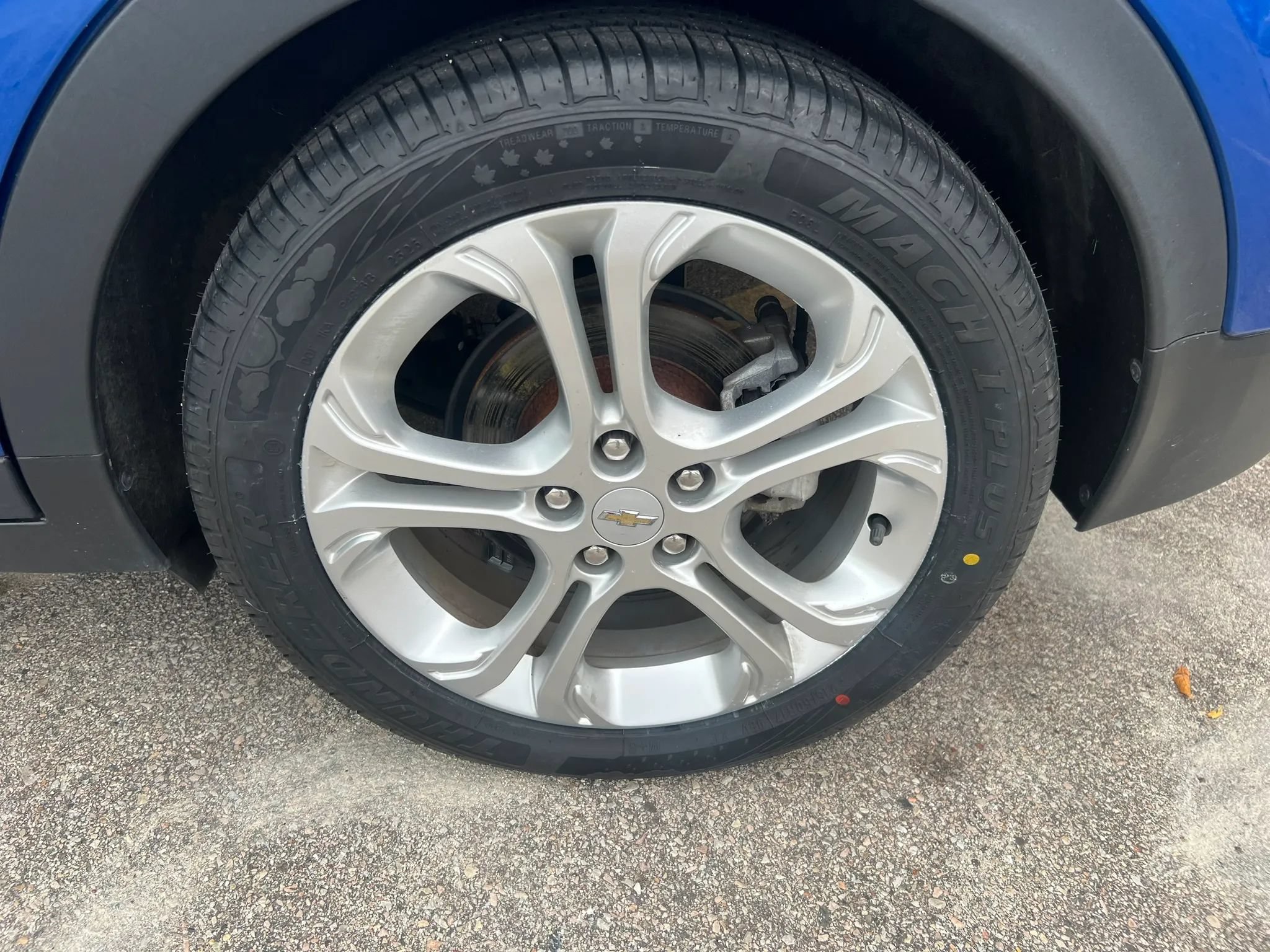 Used 2021 Chevrolet Bolt LT FWD image 17