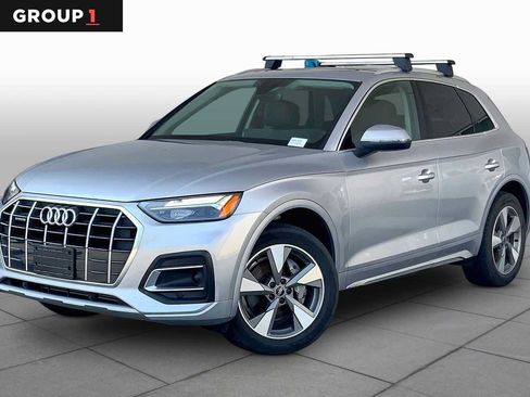 Used 2023 Audi Q5 2.0T Premium w/ Convenience Package AWD/4WD image 1