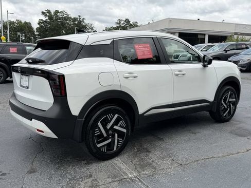 Used 2026 Nissan Kicks SV FWD image 6
