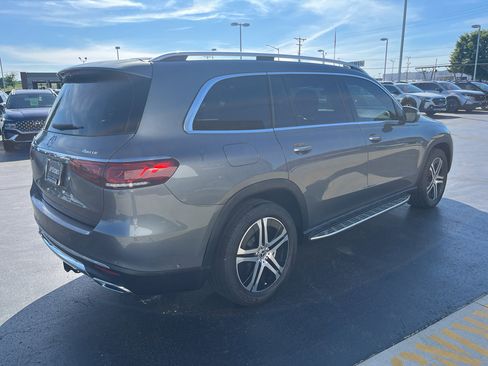 Used 2020 Mercedes-Benz GLS 450 4MATIC image 7